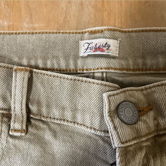 FAHERTY Women’s Sun washed Denim Shorts  Size 27 Gold Raw Hem Cut Offs - Picture 2 of 10